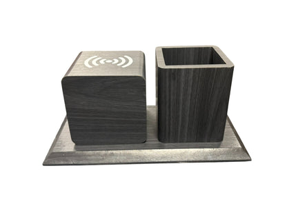 Pennenhouder met draadloze oplader en klok